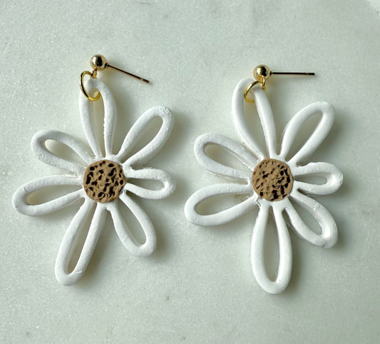 White and Beige Daisy